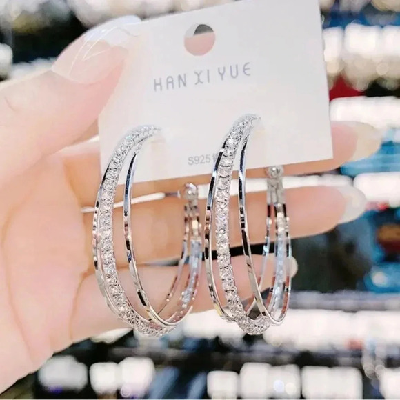 Three-Layer C-Shape 18K Gold-Plated Hoop Earrings - Picture 3 of 8